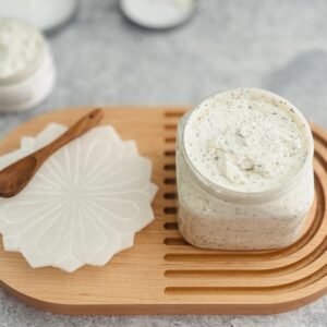 Tropical Breeze Foaming Sugar Scrub: Coconut Milk Scent